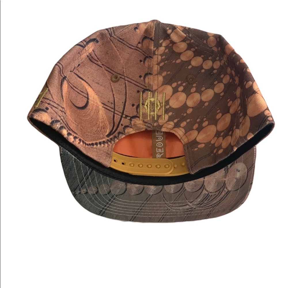 Crop Circle SnapBack 👽 - Picture 5 of 7